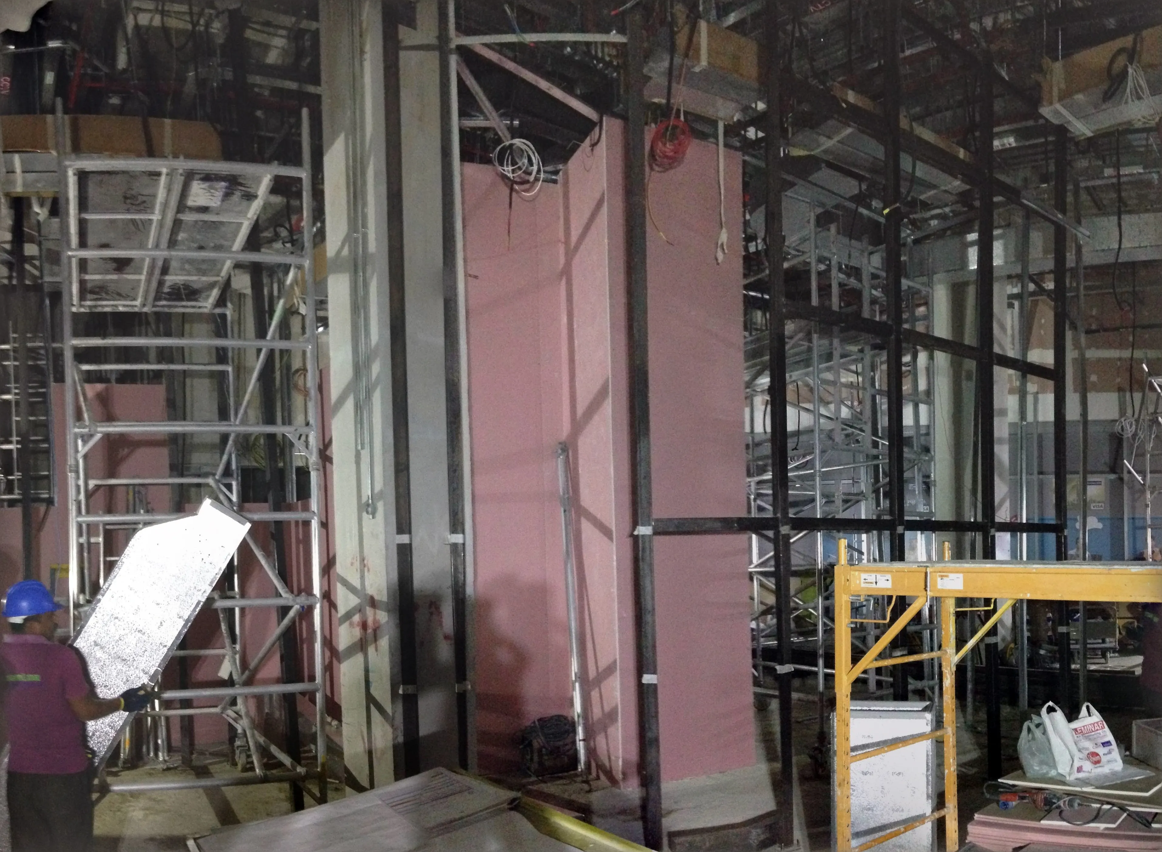 Construcción de la sucursal Emirates NBD en Dubai Mall