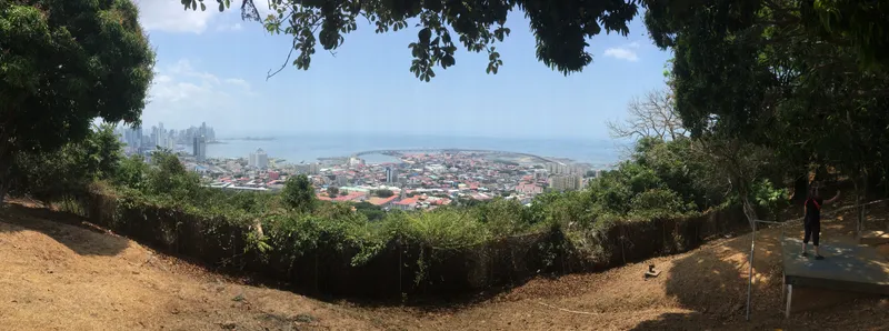 Unipolar digital instalado en Panamá